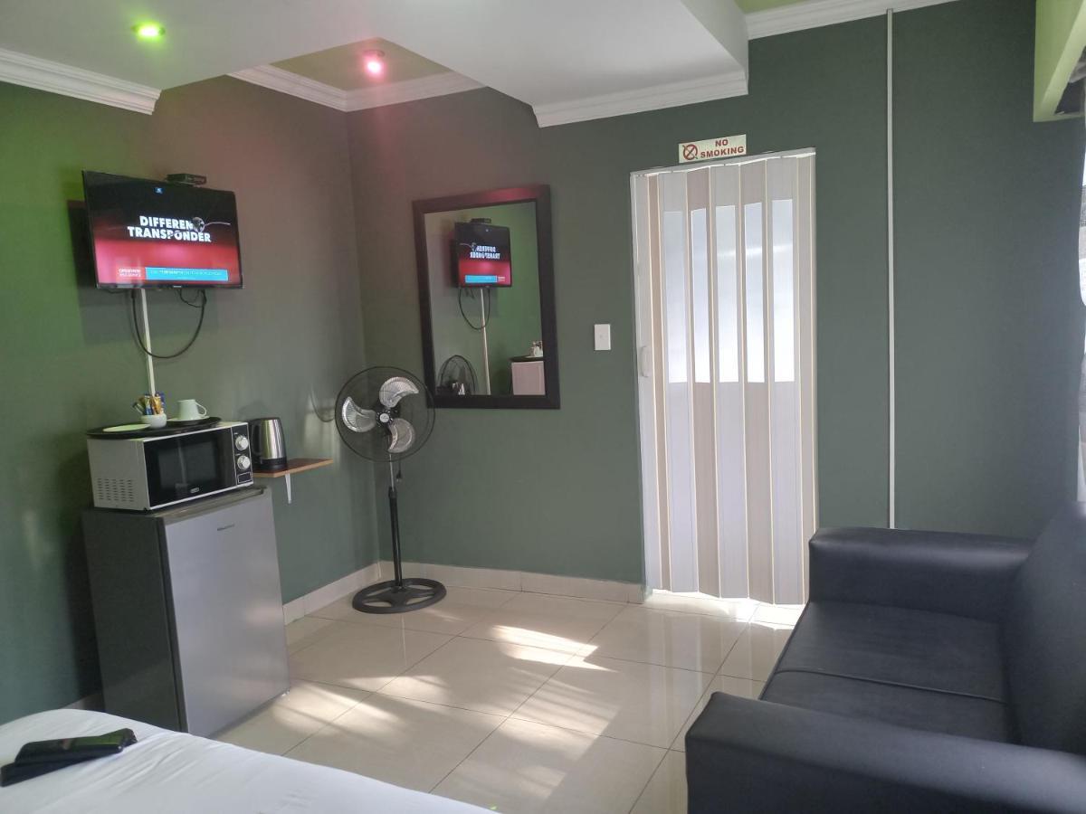 Wise Bird Guest House 루드푸르트 외부 사진